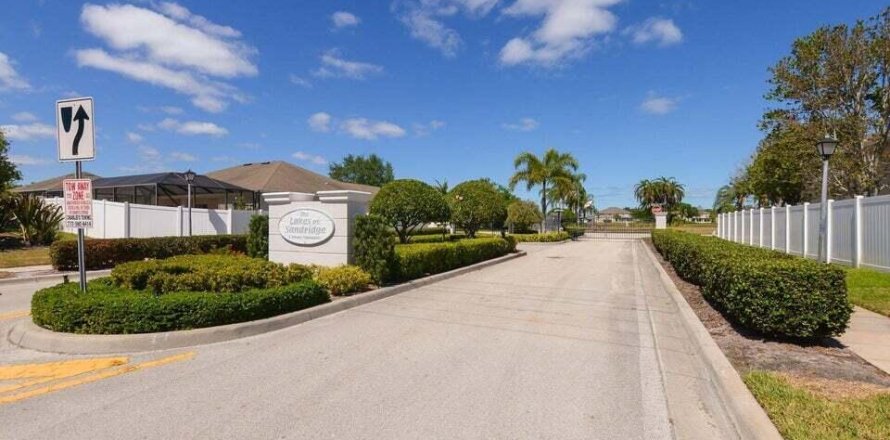 House in Vero Beach, Florida 6 bedrooms, 355.26 sq.m. № 1074739