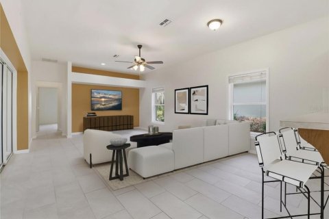 House in Crystal River, Florida 2 bedrooms, 132.85 sq.m. № 2100077 - photo 2