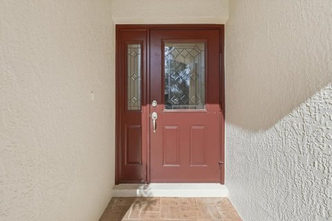 House in Crystal River, Florida 2 bedrooms, 132.85 sq.m. № 2100077 - photo 11