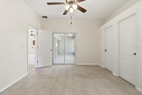 House in Crystal River, Florida 2 bedrooms, 132.85 sq.m. № 2100077 - photo 5