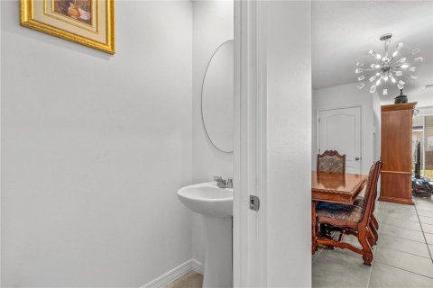 Townhouse in Port Orange, Florida 3 bedrooms, 150.87 sq.m. № 2107572 - photo 5