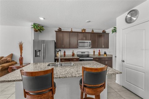 Townhouse in Port Orange, Florida 3 bedrooms, 150.87 sq.m. № 2107572 - photo 9