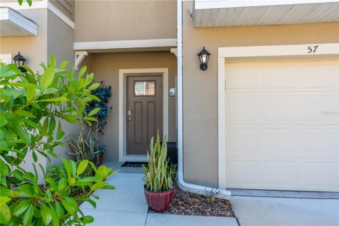 Townhouse in Port Orange, Florida 3 bedrooms, 150.87 sq.m. № 2107572 - photo 3