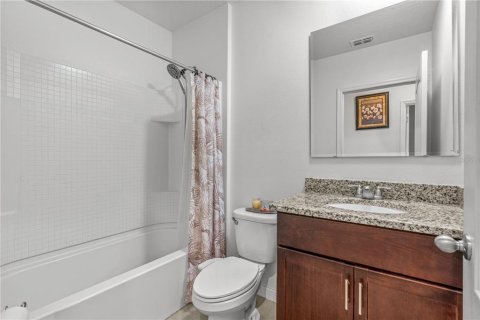 Townhouse in Port Orange, Florida 3 bedrooms, 150.87 sq.m. № 2107572 - photo 24
