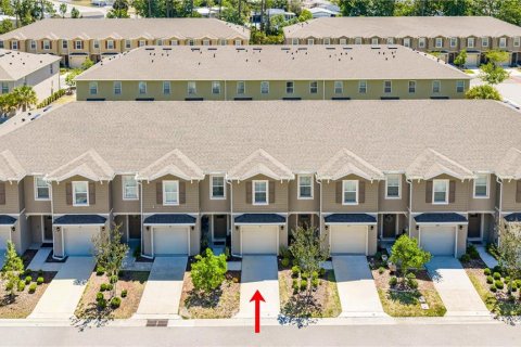 Townhouse in Port Orange, Florida 3 bedrooms, 150.87 sq.m. № 2107572 - photo 30
