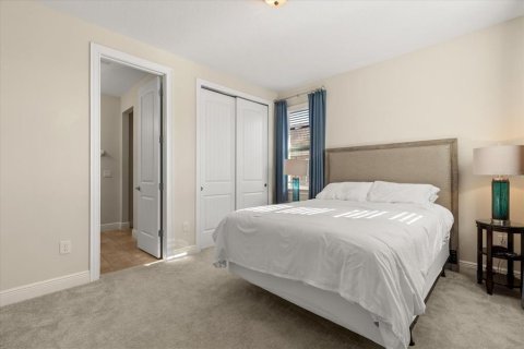 Casa en venta en Kissimmee, Florida, 6 dormitorios, 287.9 m2 № 1914499 - foto 20