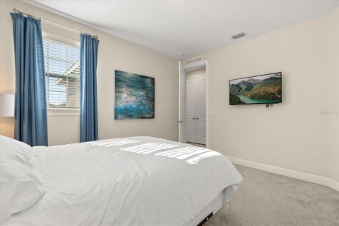 Casa en venta en Kissimmee, Florida, 6 dormitorios, 287.9 m2 № 1914499 - foto 23