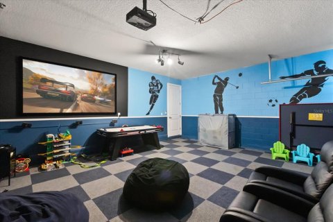 Casa en venta en Kissimmee, Florida, 6 dormitorios, 287.9 m2 № 1914499 - foto 29