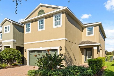 Casa en venta en Kissimmee, Florida, 6 dormitorios, 287.9 m2 № 1914499 - foto 1