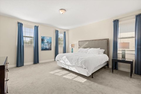 Casa en venta en Kissimmee, Florida, 6 dormitorios, 287.9 m2 № 1914499 - foto 18