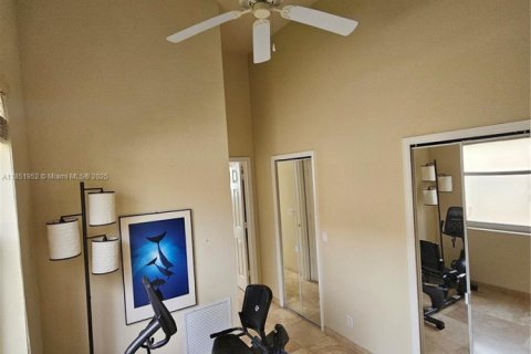 Casa en venta en Miramar, Florida, 5 dormitorios, 260.5 m2 № 1874743 - foto 21