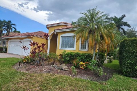 Casa en venta en Miramar, Florida, 5 dormitorios, 260.5 m2 № 1874743 - foto 4