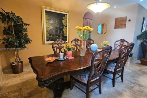 Casa en venta en Miramar, Florida, 5 dormitorios, 260.5 m2 № 1874743 - foto 27