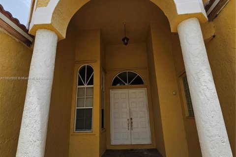Casa en venta en Miramar, Florida, 5 dormitorios, 260.5 m2 № 1874743 - foto 5