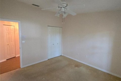 Villa ou maison à vendre à New Port Richey, Floride: 3 chambres, 170.38 m2 № 2122171 - photo 12