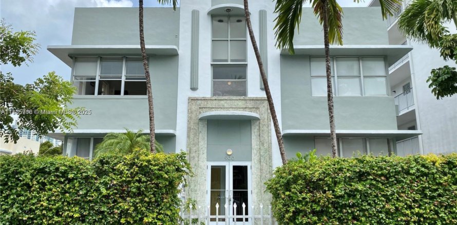 Studio à Condo à Miami Beach, Floride  № 1818585
