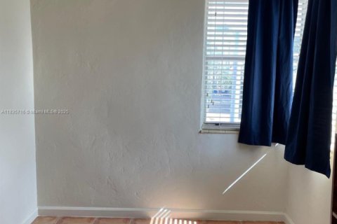Copropriété à louer à Miami Beach, Floride: 37.16 m2 № 1818585 - photo 6
