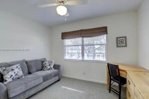 Copropriété à vendre à Pembroke Pines, Floride: 2 chambres, 110.74 m2 № 1977182 - photo 5