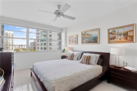 Condominio en venta en Miami Beach, Florida, 1 dormitorio, 79.99 m2 № 1865439 - foto 10