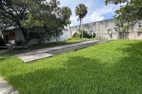Condo in Hallandale Beach, Florida, 1 bedroom  № 2259874 - photo 13