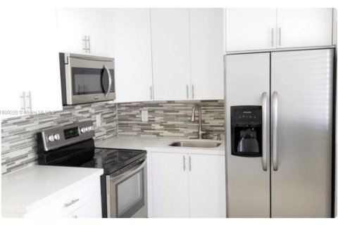 Condominio en venta en Fort Lauderdale, Florida, 1 dormitorio, 53.88 m2 № 1749764 - foto 13