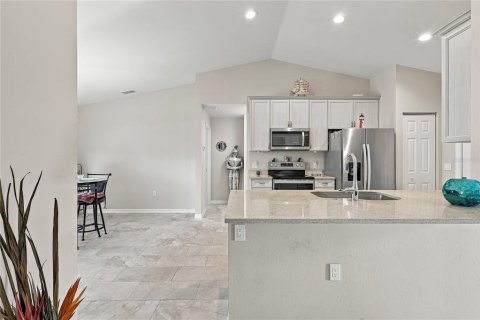 Casa en venta en Port Charlotte, Florida, 3 dormitorios, 153.29 m2 № 2360933 - foto 10