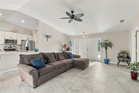 Casa en venta en Port Charlotte, Florida, 3 dormitorios, 153.29 m2 № 2360933 - foto 5