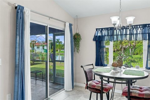Casa en venta en Port Charlotte, Florida, 3 dormitorios, 153.29 m2 № 2360933 - foto 12
