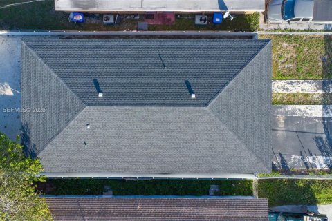 Casa en venta en Hollywood, Florida, 4 dormitorios, 158.31 m2 № 2028682 - foto 30