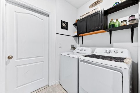 Casa en venta en Palm Bay, Florida, 4 dormitorios, 175.86 m2 № 2197383 - foto 29