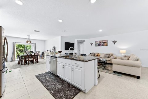 Casa en venta en Palm Bay, Florida, 4 dormitorios, 175.86 m2 № 2197383 - foto 13