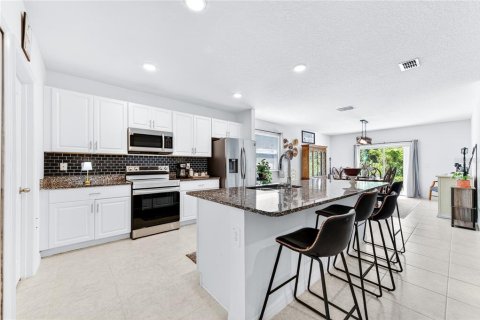 Casa en venta en Palm Bay, Florida, 4 dormitorios, 175.86 m2 № 2197383 - foto 12