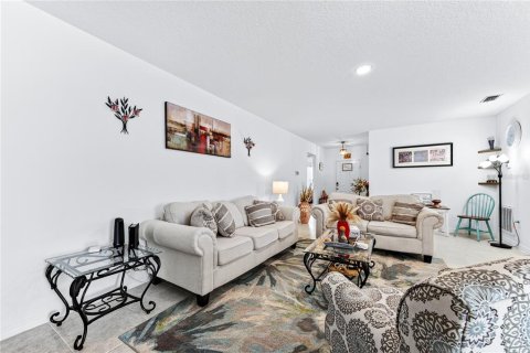 Casa en venta en Palm Bay, Florida, 4 dormitorios, 175.86 m2 № 2197383 - foto 9