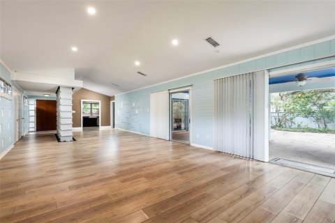 Villa ou maison à vendre à Orlando, Floride: 3 chambres, 170.75 m2 № 2401021 - photo 5