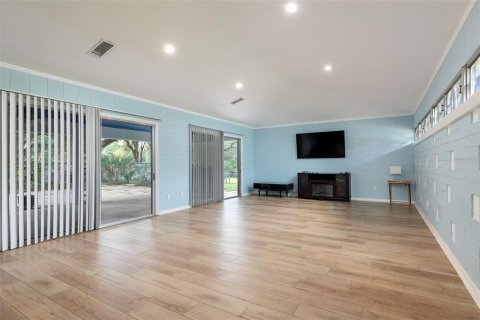 Villa ou maison à vendre à Orlando, Floride: 3 chambres, 170.75 m2 № 2401021 - photo 3