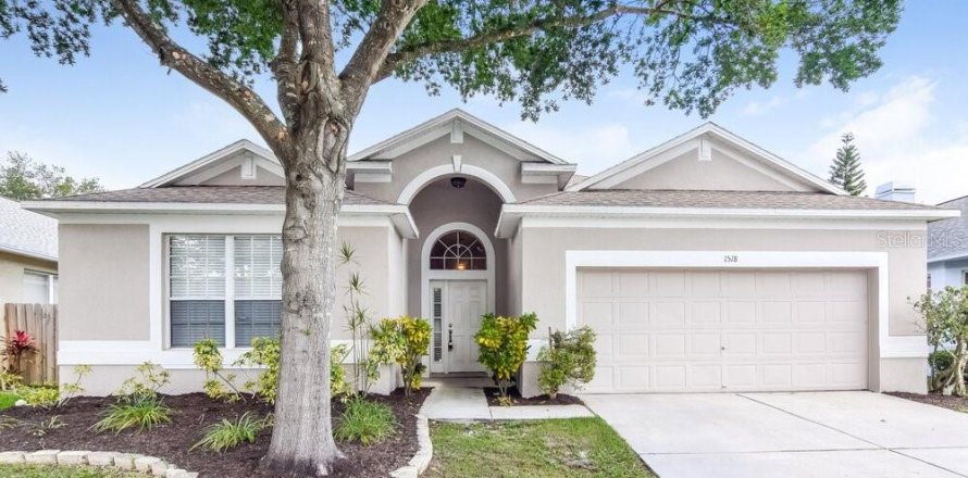 Casa en Brandon, Florida 4 dormitorios, 178.47 m2 № 1905129