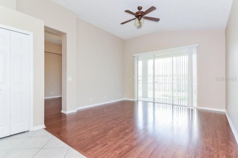 Casa en alquiler en Brandon, Florida, 4 dormitorios, 178.47 m2 № 1905129 - foto 4