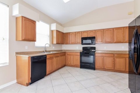 Casa en alquiler en Brandon, Florida, 4 dormitorios, 178.47 m2 № 1905129 - foto 8