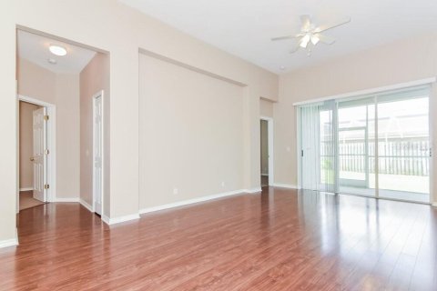 Casa en alquiler en Brandon, Florida, 4 dormitorios, 178.47 m2 № 1905129 - foto 5