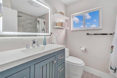 Casa en venta en Tamarac, Florida, 3 dormitorios, 111.85 m2 № 2072575 - foto 17