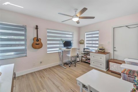 Casa en venta en Tamarac, Florida, 3 dormitorios, 111.85 m2 № 2072575 - foto 18