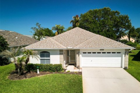 Casa en New Smyrna Beach, Florida 3 dormitorios, 136.19 m2 № 2093158