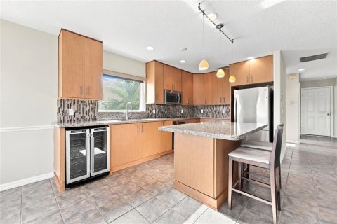 House in Flagler Beach, Florida 2 bedrooms, 175.77 sq.m. № 2302293 - photo 15