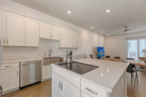 Townhouse in Sarasota, Florida 3 bedrooms, 227.7 sq.m. № 1835191 - photo 6