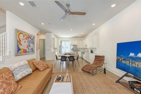 Townhouse in Sarasota, Florida 3 bedrooms, 227.7 sq.m. № 1835191 - photo 12