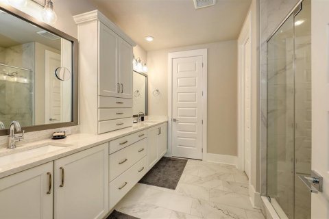 Townhouse in Sarasota, Florida 3 bedrooms, 227.7 sq.m. № 1835191 - photo 19
