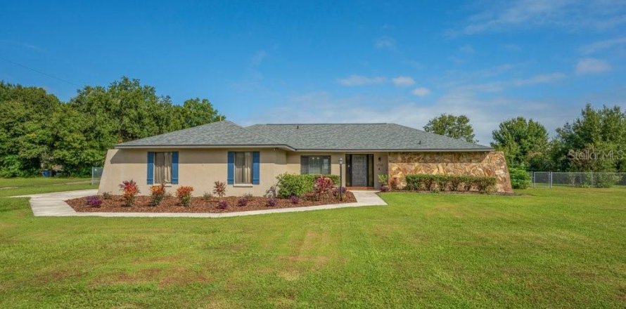 Villa ou maison à Plant City, Floride 3 chambres, 191.94 m2 № 2427203