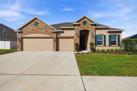 House in Haines City, Florida 4 bedrooms, 249.35 sq.m. № 2152269