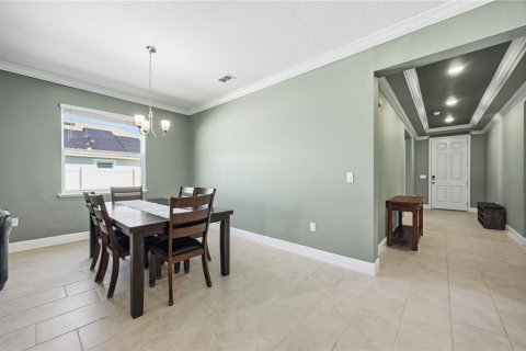 House in Haines City, Florida 4 bedrooms, 249.35 sq.m. № 2152269 - photo 10
