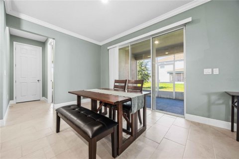 House in Haines City, Florida 4 bedrooms, 249.35 sq.m. № 2152269 - photo 18